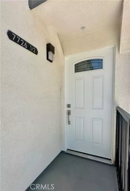 North Hollywood, CA 91605,7726 1/2 Laurel Canyon BLD