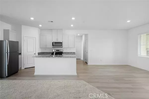 Victorville, CA 92392,12185 Del Sur ST