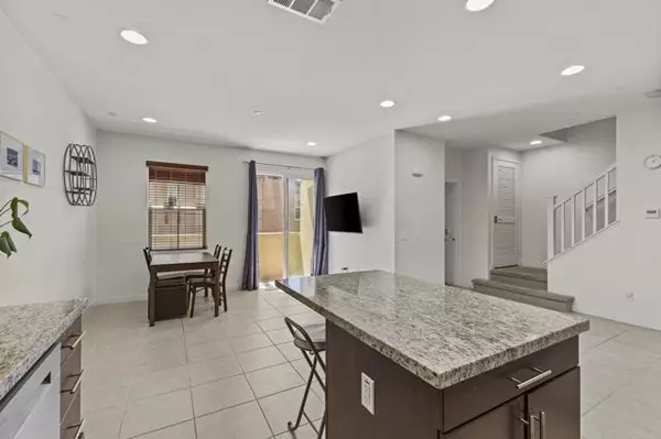 San Marcos, CA 92078,2192 Cosmo WAY