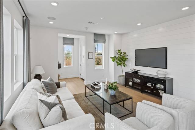 Carson, CA 90745,437 Willow Run LN
