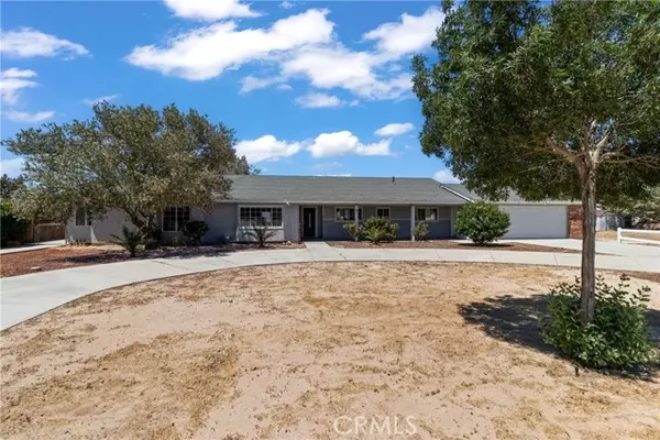 2125 W Ave N8, Palmdale, CA 93551