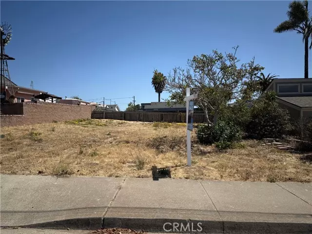 712 Newport, Grover Beach, CA 93433