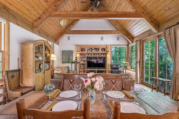 Lake Arrowhead, CA 92352,28971 North Shore RD