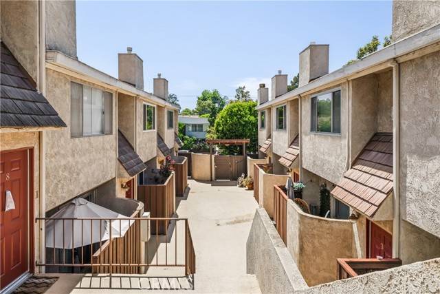 Studio City, CA 91604,4230 Whitsett AVE 6