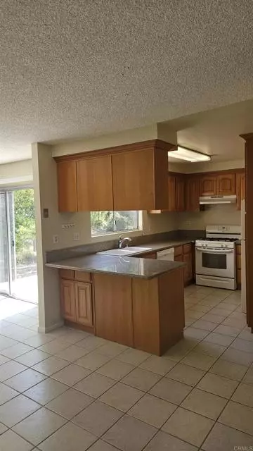 Oceanside, CA 92056,4028 Johnson DR