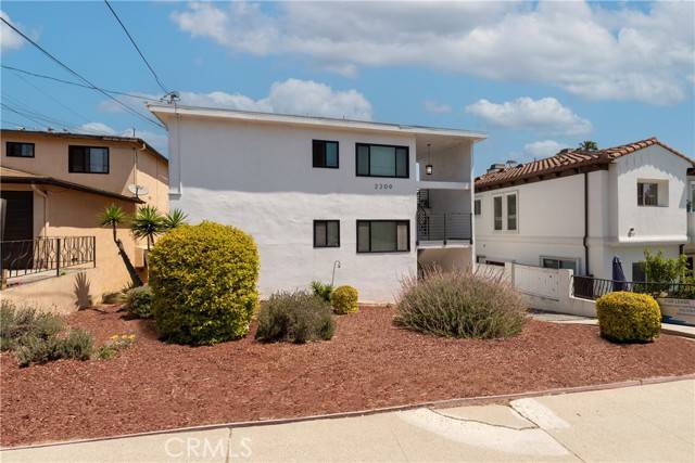 2209 Carnegie LN 4, Redondo Beach, CA 90278