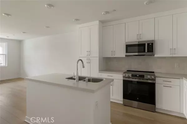 Whittier, CA 90605,9831 La Serna DR 2