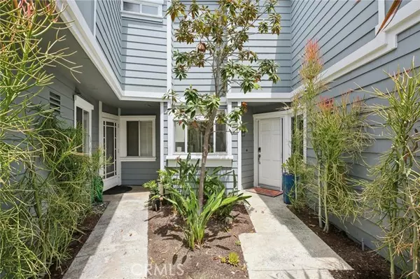 Laguna Beach, CA 92651,306 San Nicholas CT