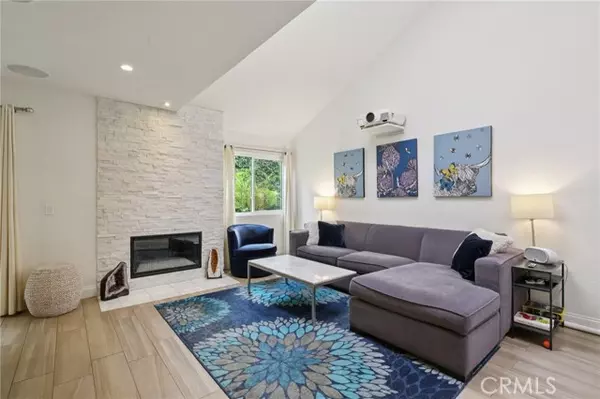 Laguna Beach, CA 92651,306 San Nicholas CT