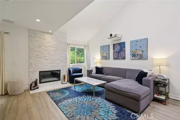 Laguna Beach, CA 92651,306 San Nicholas CT