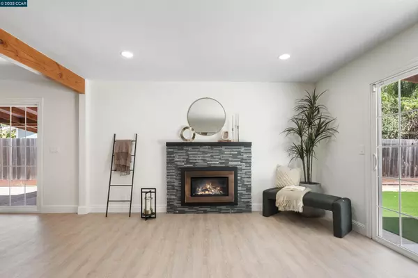 Concord, CA 94521,5182 La Corte Bonita