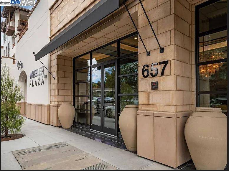 657 Walnut St 325, San Carlos, CA 94070