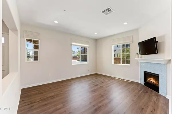 Oxnard, CA 93036,1655 Range RD