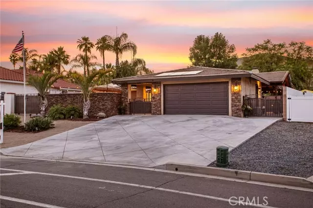 23540 Canyon Lake DR, Canyon Lake, CA 92587