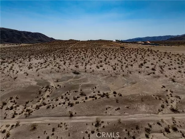 Joshua Tree, CA 92252,1142 Fran Lou LN