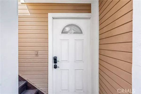 Newport Beach, CA 92663,219 32nd ST