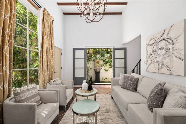 1414 N Harper AVE 18, West Hollywood, CA 90046