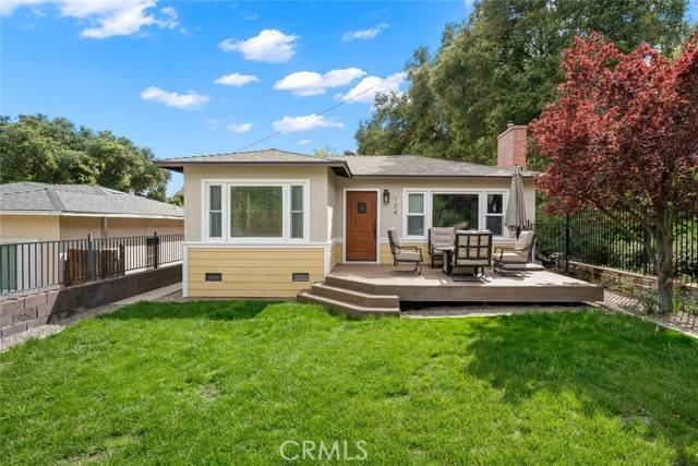 104 16th ST, Paso Robles, CA 93446