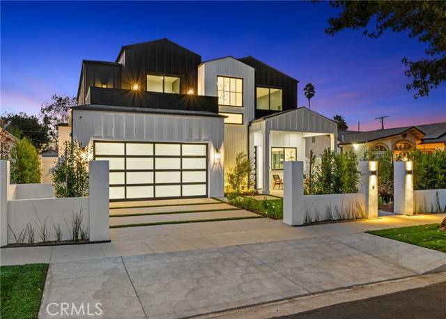 Encino, CA 91316,5945 Hesperia AVE