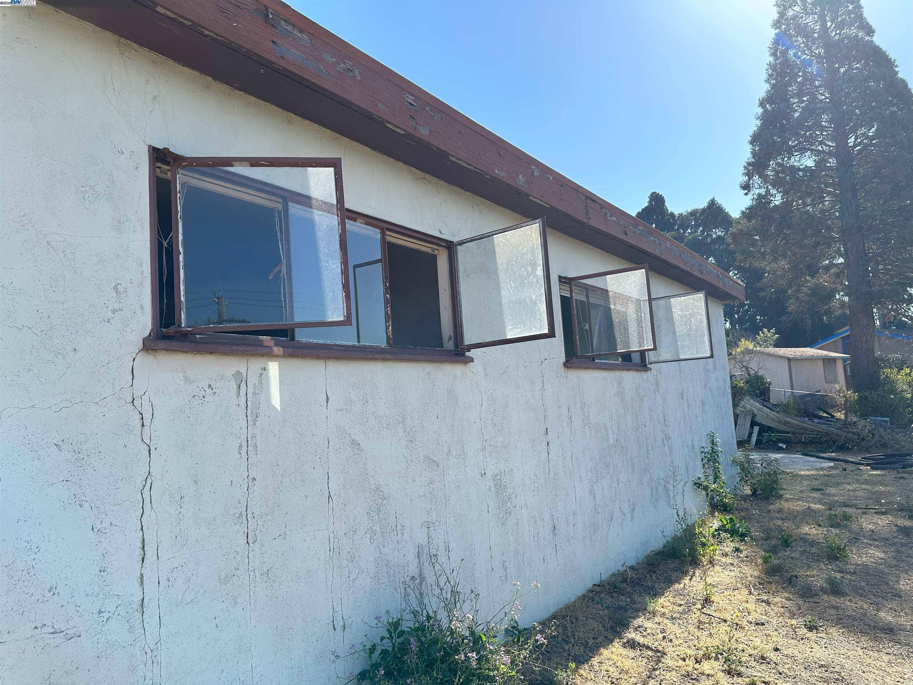 El Sobrante, CA 94803,2004 Rancho RD