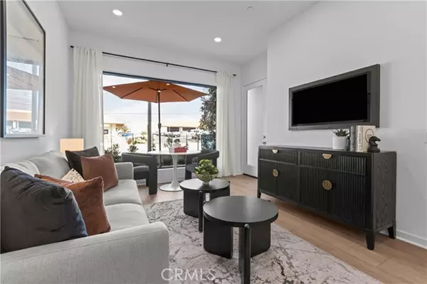 Claremont, CA 91711,1080 Foothill BLD