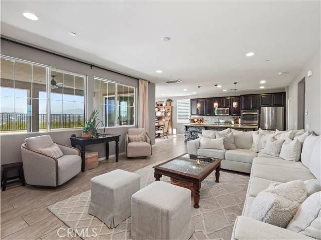 Valencia, CA 91354,28826 N West Hills DR