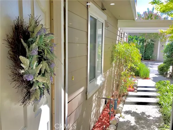 Laguna Beach, CA 92651,208 Santa Rosa CT 208