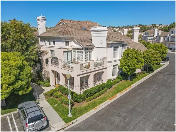 Laguna Niguel, CA 92677,200 Shorebreaker DR