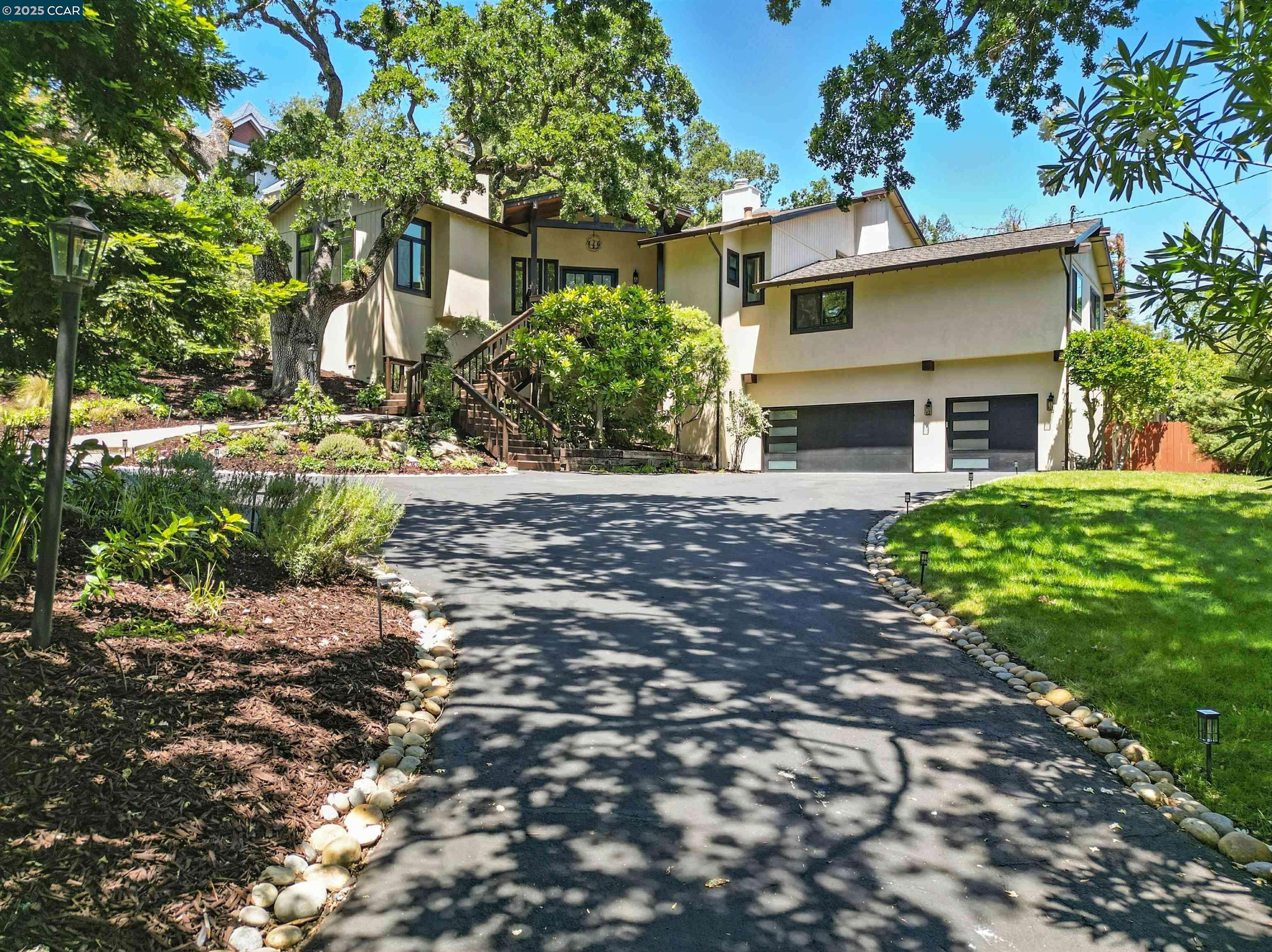 1542 Hillgrade Ave, Alamo, CA 94507