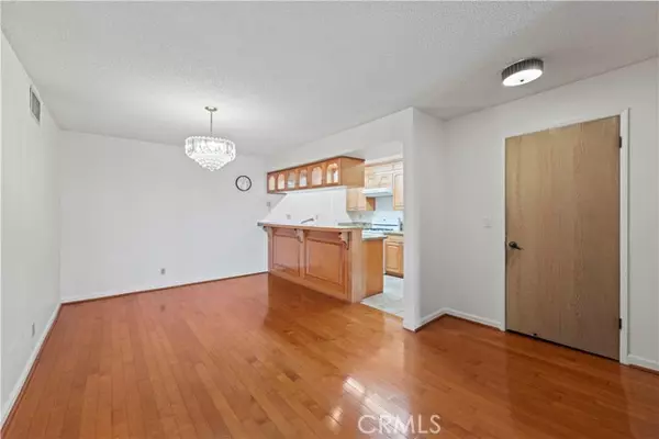 Glendale, CA 91204,465 Ivy ST 301