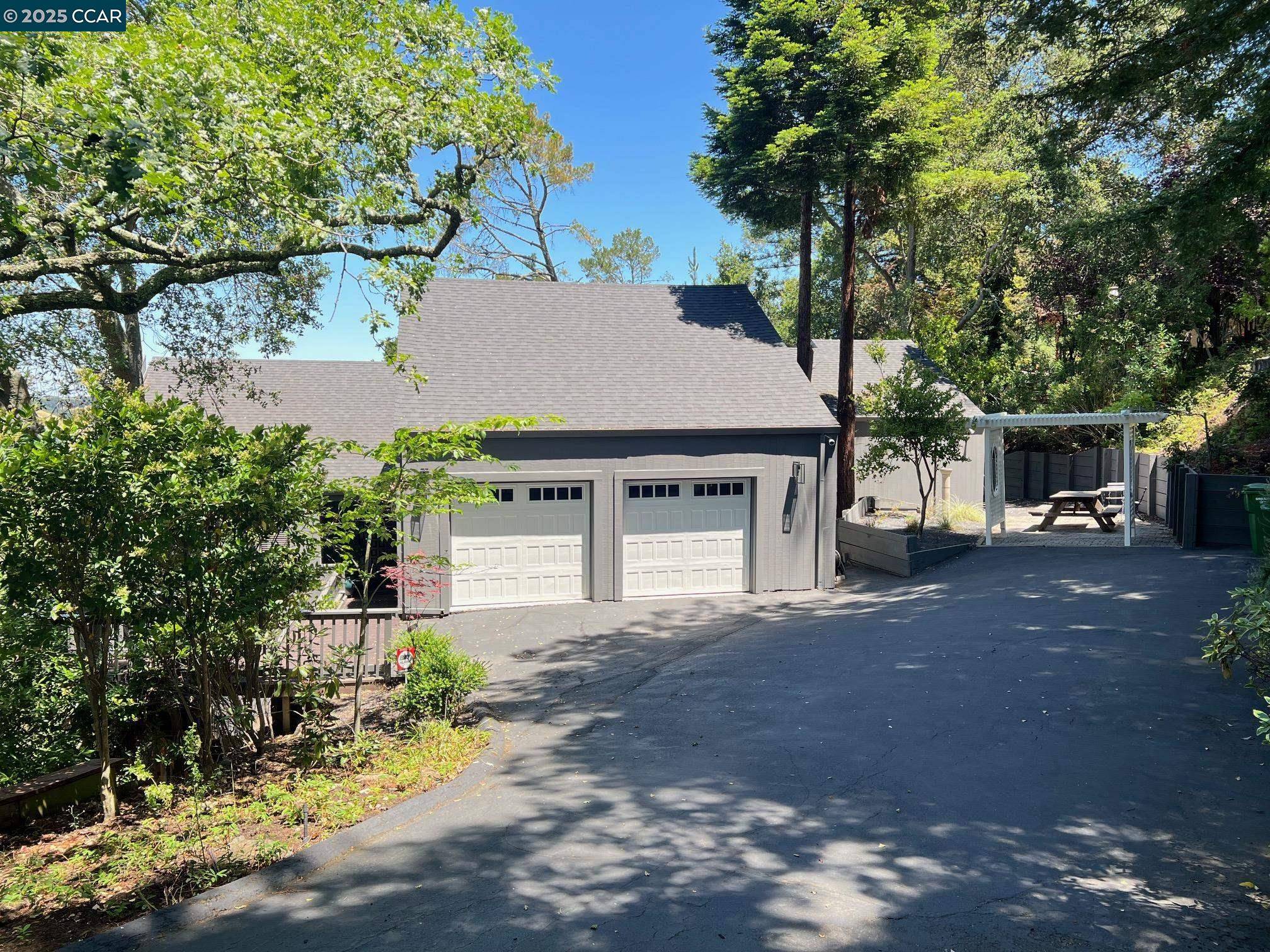 47 El Gavilan Rd., Orinda, CA 94563