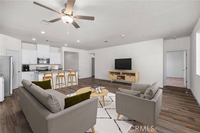 Apple Valley, CA 92307,Address is not disclosed