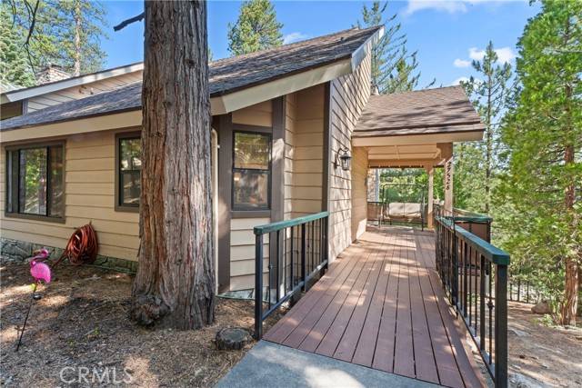Lake Arrowhead, CA 92352,27528 Ashwood LN