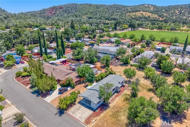 Clearlake Oaks, CA 95423,13937 Chestnut LN