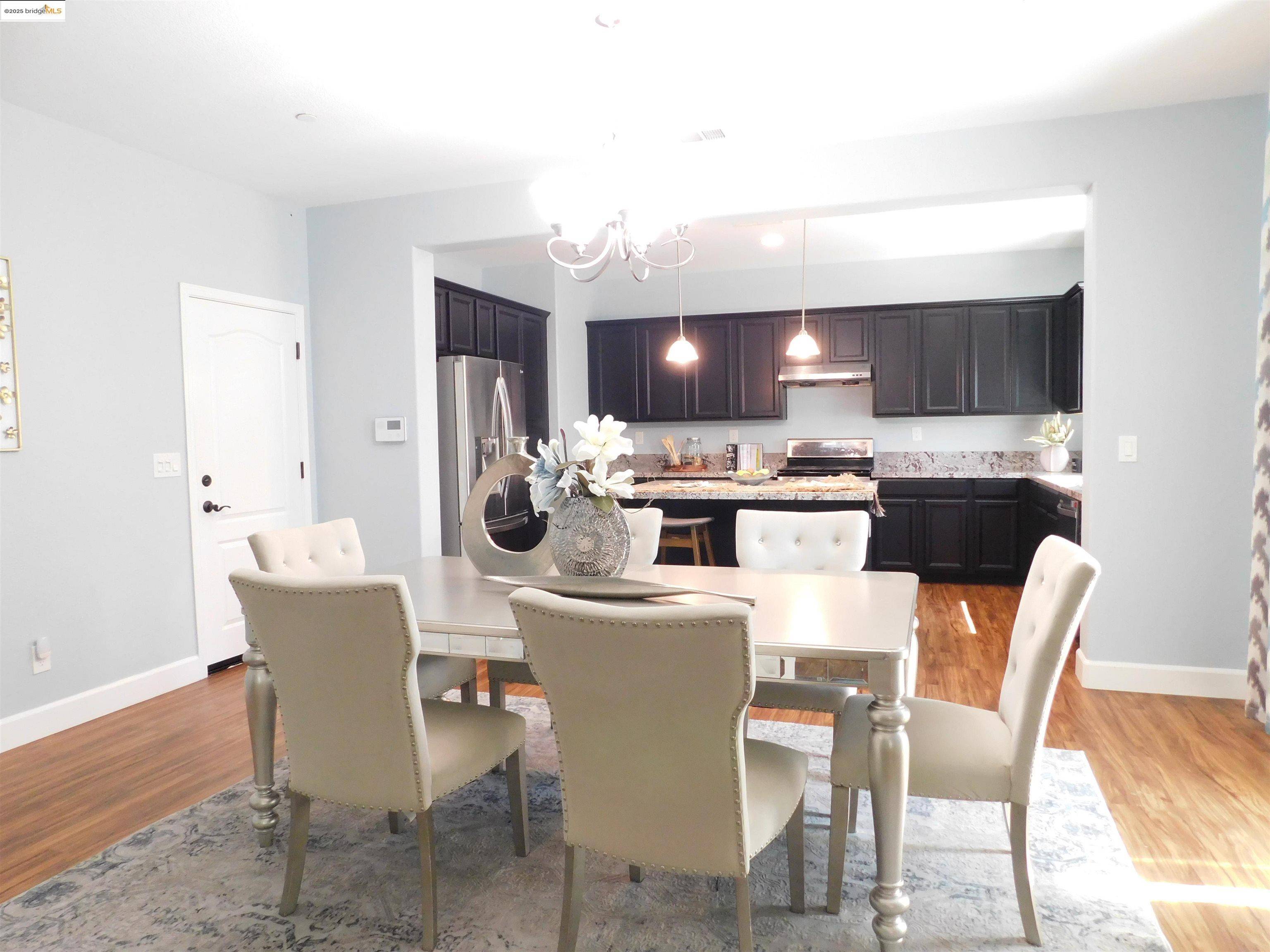 Santa Rosa, CA 95404,1811 Velvetleaf Ln