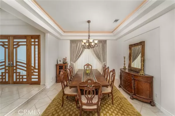 Tarzana, CA 91356,5206 Topeka DR