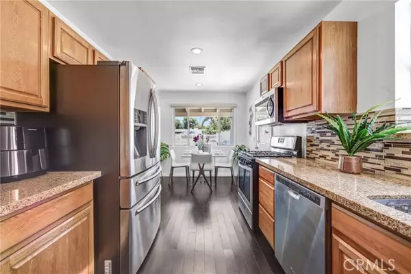 Granada Hills, CA 91344,17106 Donmetz ST
