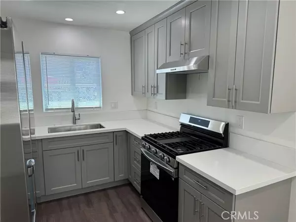 Pacoima, CA 91331,10556 Laurel Canyon BLD