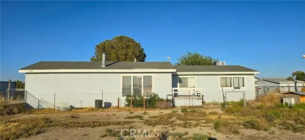818 60th ST, Rosamond, CA 93560