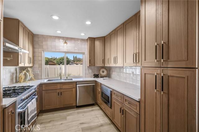 Lake Forest, CA 92630,23881 Gates ST