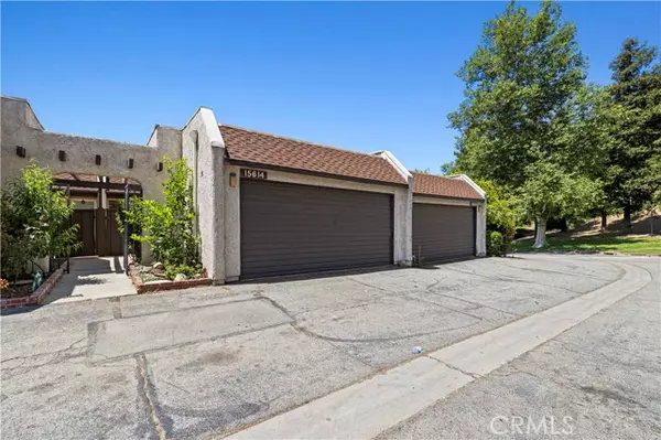 15614 Crestview LN 63, Granada Hills, CA 91344