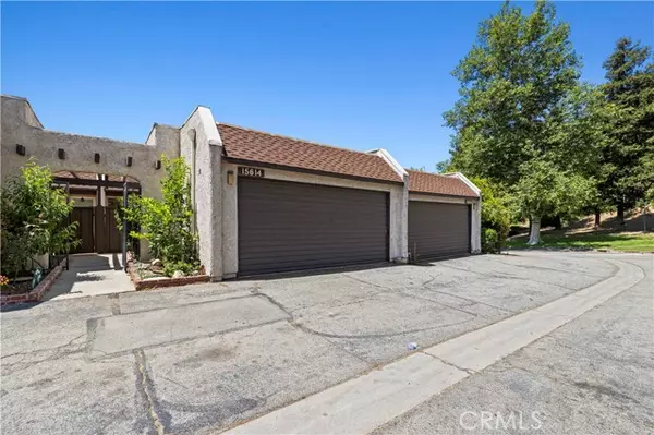 15614 Crestview LN 63, Granada Hills, CA 91344