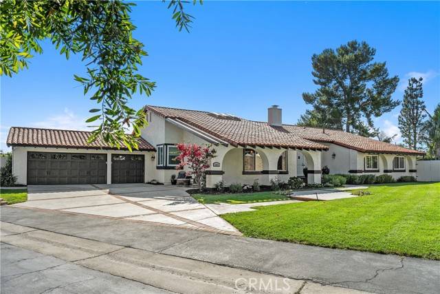 12571 Welbe DR, North Tustin, CA 92705