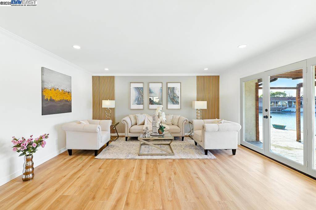 Antioch, CA 94509,11 Alhambra Ct