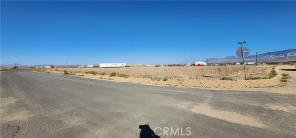 Lucerne Valley, CA 92356,32435 Lake ST