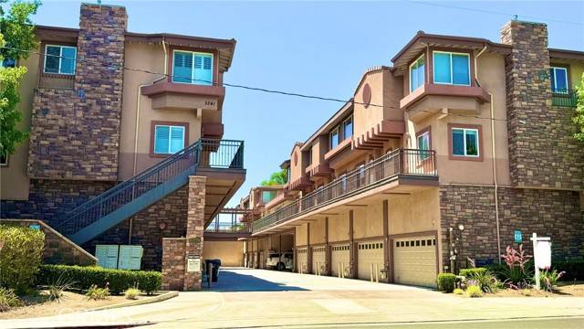 5241 Colodny DR 403, Agoura Hills, CA 91301