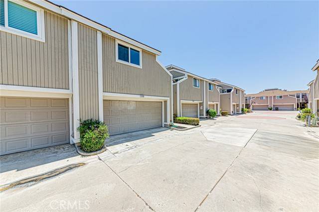 5586 Orange AVE,  Cypress,  CA 90630