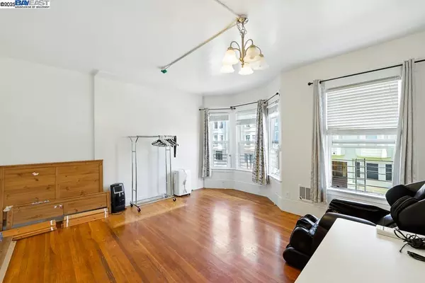 San Francisco, CA 94109,1519-1521 Jackson St