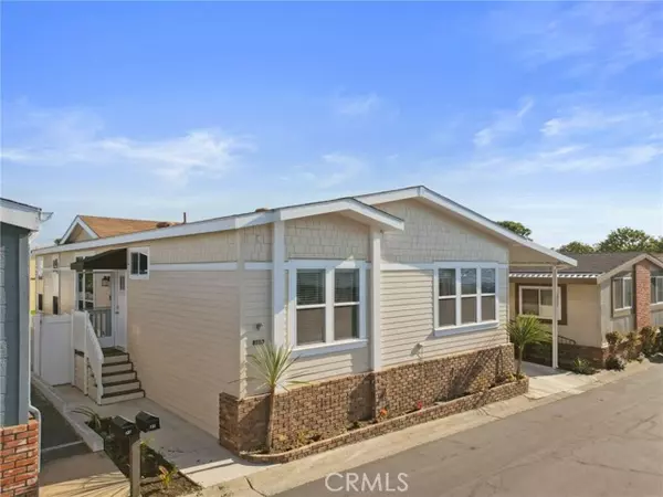 Laguna Hills, CA 92653,23301 Ridge Route DR 138