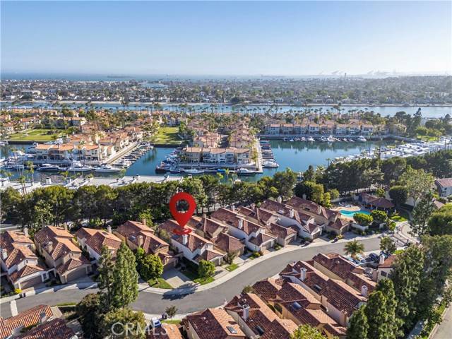Long Beach, CA 90803,5620 La Paz ST